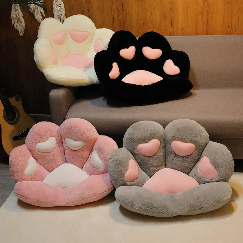 Heart-Center Kawaii Paw Cushion