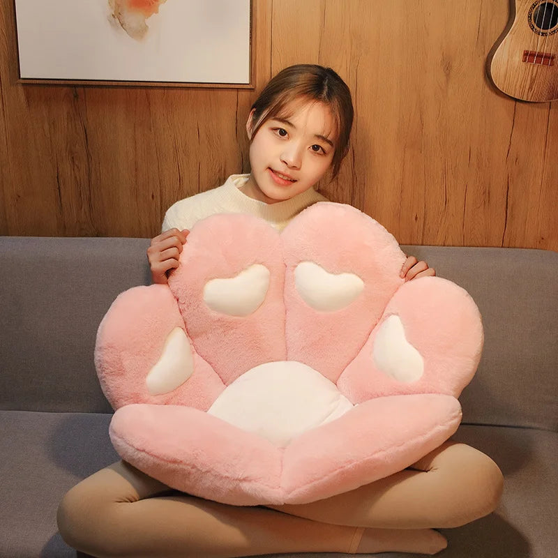 Heart-Center Kawaii Paw Cushion